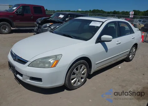 2006 Honda Accord 3.0 Ex from USA, damaged, VIN 1HGCM66506A038405